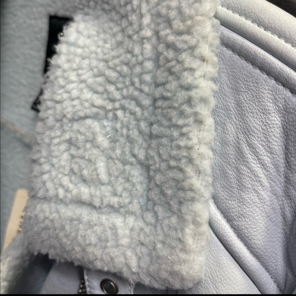 Forever21 Baby Blue Shearling Moto Jacket Size Large - Picture 6 of 8